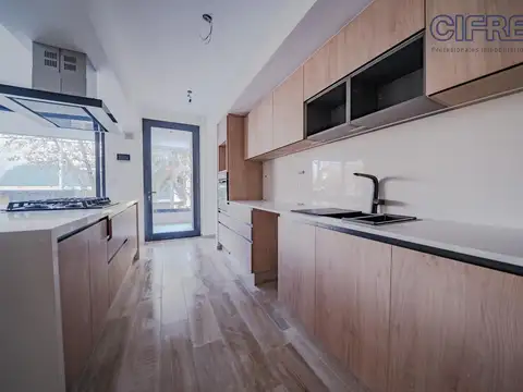 Departamento 4 ambientes con 3 baños