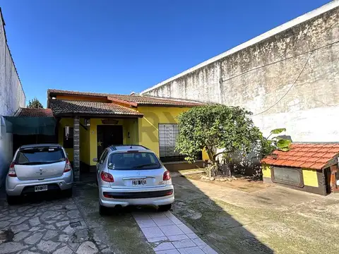 Casa con potencial profesional y residencial en Llavallol
