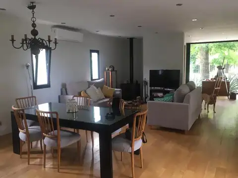 Casa en Venta en Haras Santa María, USD 260.000