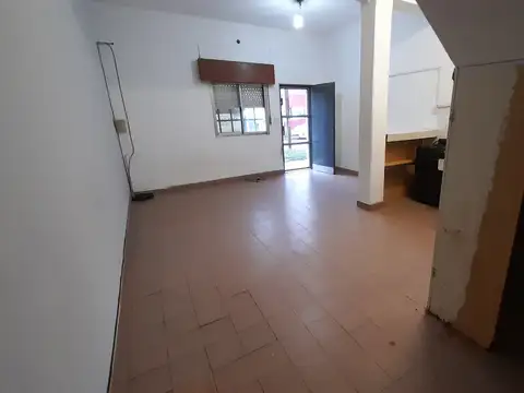 Depto Tipo Casa en Alquiler en Villa Ballester, $ 500.000