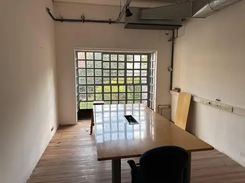 Oficina en Alquiler 40 años
