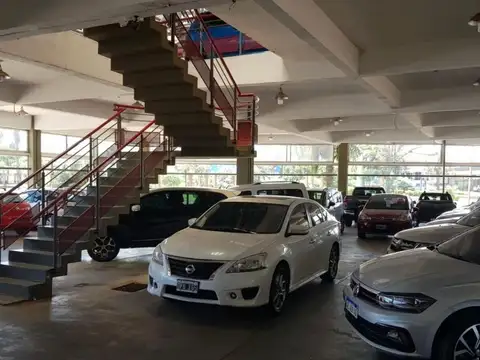 Importante local comercial Ruta 12 y rotonda