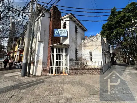 Casa en esquina - RETASADA