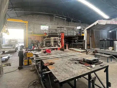 Excelente oportunidad, Ideal para distintos proyectos, posibilidad de adquirir 3 galpones contiguos