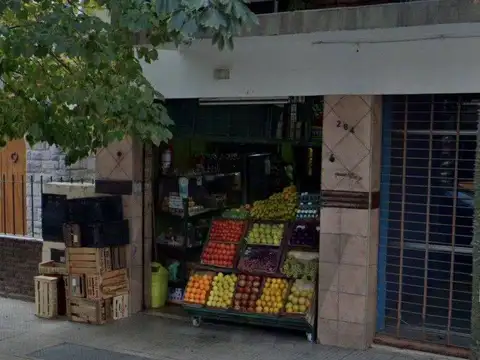 Local - Venta - Argentina, Capital Federal - PIERES 200