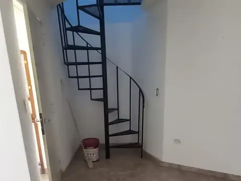 Depto Tipo Casa en Alquiler de 2 ambientes
