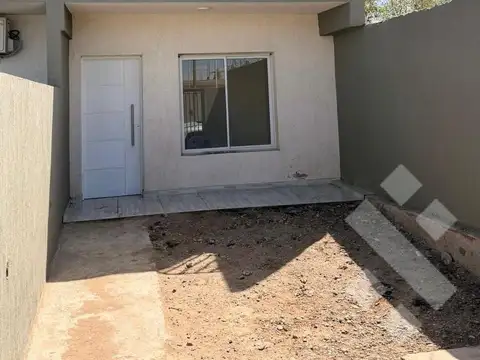 VENTA DUPLEX (A ESTRENAR) 2 DORMITORIOS - B° AYRES DEL LIMAY, PLOTTIER