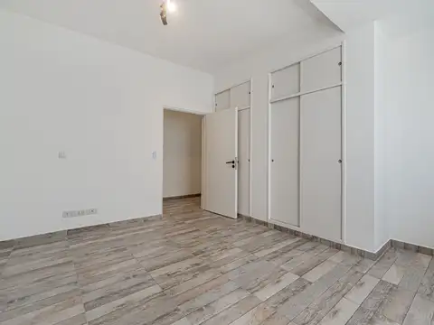 ALQ CASA 4 AMB LUMINOSA EN VILLA CRESPO CON PATIO