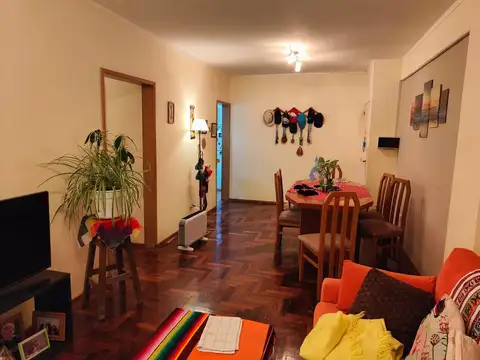 Depto 4 amb con Balcon y vista jardines | Bajo Vte Lopez