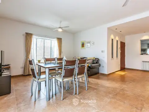 VENTA | PERMUTA - Casa 2 dormtorios con jardin y cochera - Funes City, Funes. APTO CRÉDITO.