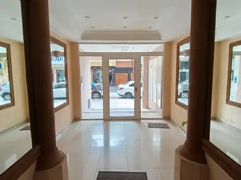 VENTA DEP.  2 AMBIENTES  AMOBLADO  CASEROS CENTRO