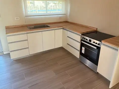 Casa 3 ambientes con 1 baño