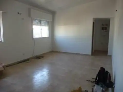 Tuyuti 1200, Piso 2