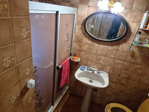 14 De Julio 100