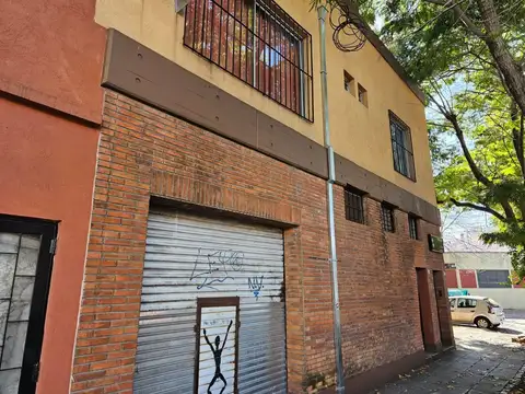 14 De Julio 100