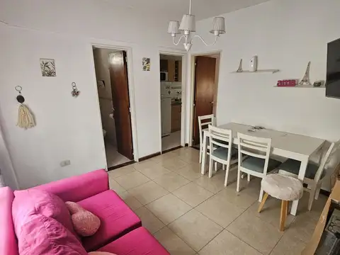 Departamento  2 Ambientes en venta zona Aldrey