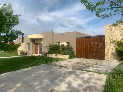 Casa en El Cantón Golf