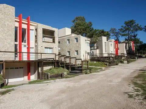 Disponible desde el 22 de febrero y marzo 2025