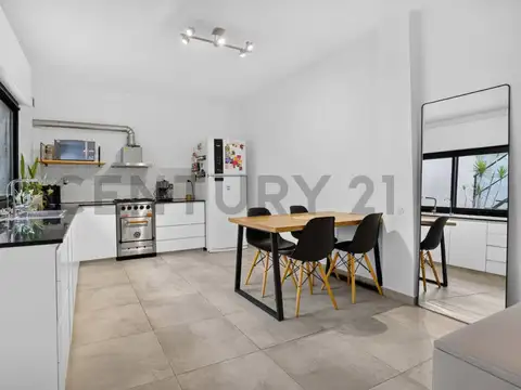 HERMOSO PH 2 AMB CON PATIO Y TERRAZA PROPIA- PERMUTA