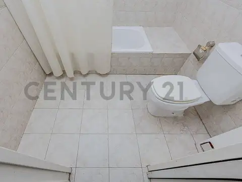 Cacique Catriel 900, Piso 0