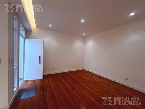 Depto Tipo Casa 2 ambientes con 1 baño
