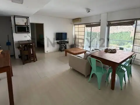 Rivera 3700, Piso 1