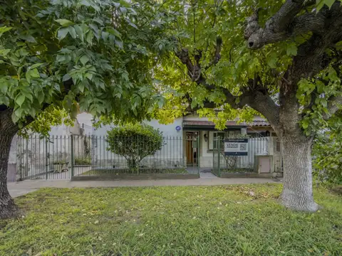 Casa en Venta 52 132 y 133 La Plata