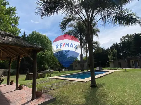Casa 6 ambientes con 3 baños