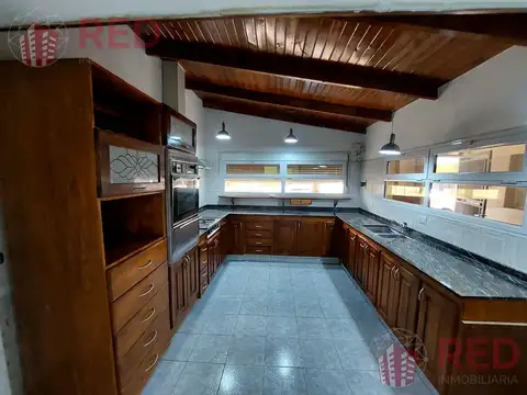 Casa en Alquiler barrio  Bouquet Roldán
