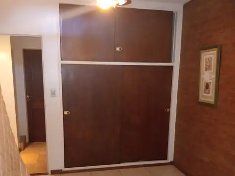 Chalet 6amb con patio parquizado (Florio 1200-V. Luzuriaga)