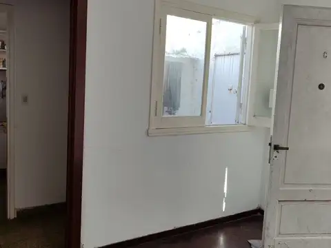 Depto Tipo Casa en Venta en Centro calle 8, USD 65.000