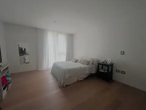 Departamento en Venta con 2 cocheras