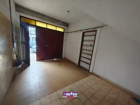 EIZAGUIRRE, DR. E. 2000, Piso 1
