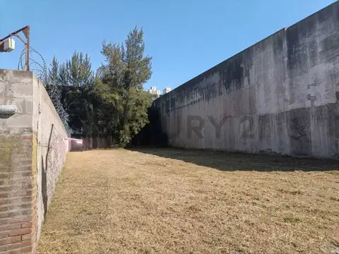 VENTA de Lote Comercial de 576 m² en Pilar Km 50