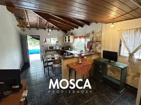 Casa en Venta con 2 cocheras