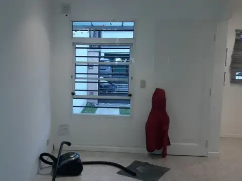 Depto Tipo Casa en Alquiler de 1 dormitorio