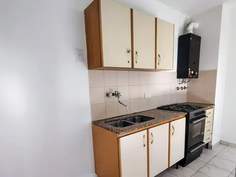 Departamento en Alquiler en Echesortu, $ 400.000