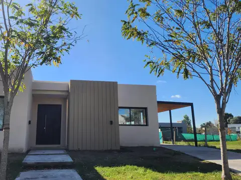 Casa en Alquiler de 3 dormitorios
