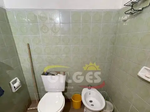Venta Casa 2 Plantas en San Justo  sobre lote de 10x26M²  con Local, Cochera cubierta y fondo libre