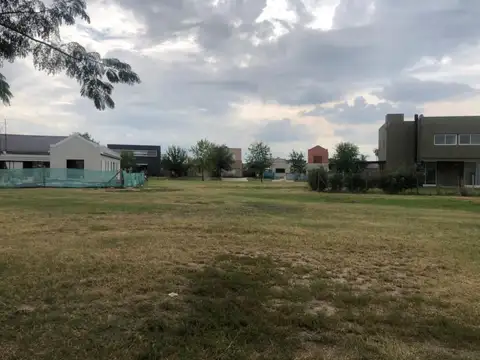 Av De Lo Lagos 100