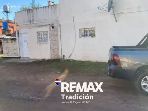 CASA EN BARRIO SANTA INES/ APTO CREDITO