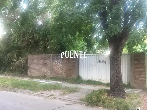 Excelente terreno en esquina en Monte Grande