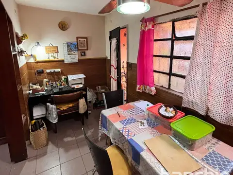 Casa 2 ambientes con 2 baños