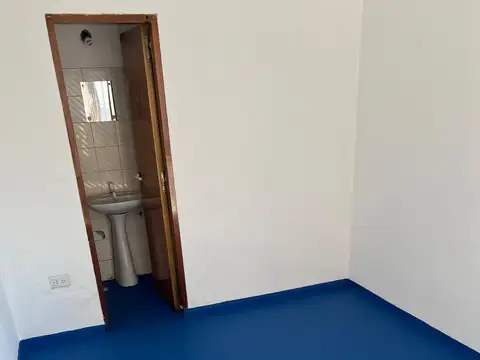 Local en Alquiler en Alberdi, $ 180.000