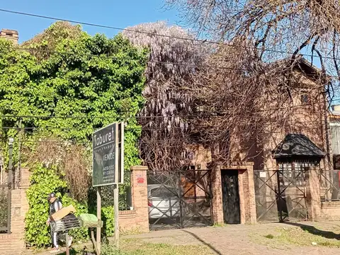 Depto Tipo Casa en Venta de 6 ambientes