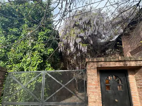 Depto Tipo Casa 6 ambientes con 2 baños