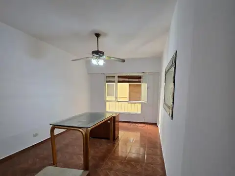 4 ambientes, + cochera fija y cubierta - RETASADO