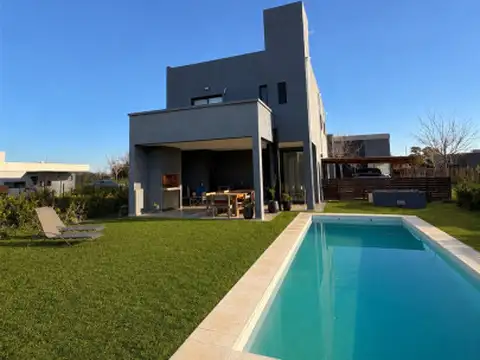 Leandro Niceforo Alem 3366, Derqui/La lonja. , Piso 2