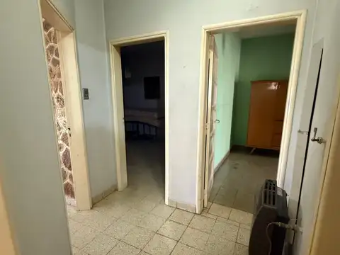 Casa 5 ambientes con 1 baño