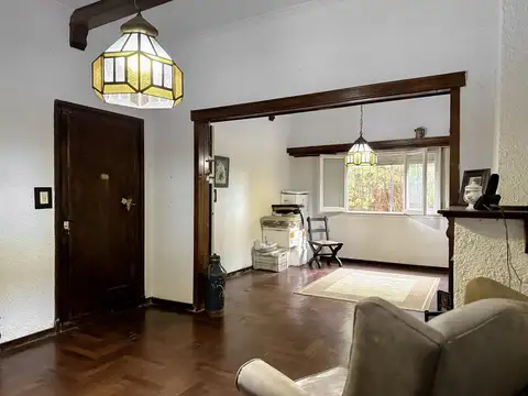 PH Tipo Casa en Venta, 2 Plantas, 3 Dormitorios Con Patio Tipo Jardín - Martínez, San Isidro